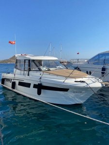 2017 JEANNEAU MERRY FISHER 855 OFFSHORE