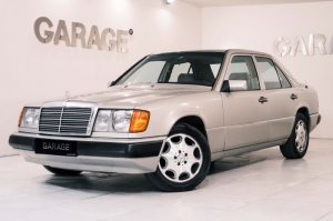 1990 MERCEDES BENZ 230 E