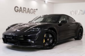 2020 PORSCHE TAYCAN TURBO S
